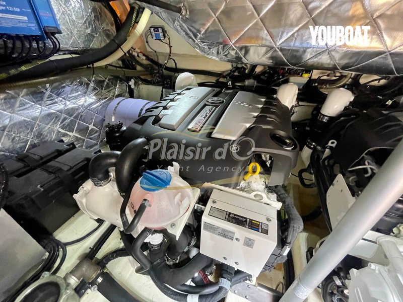 Invictus 370 GT - 2x MERCRUISER V8-4.2L (Die.) - 9.97m - 2018 - 299.000 €