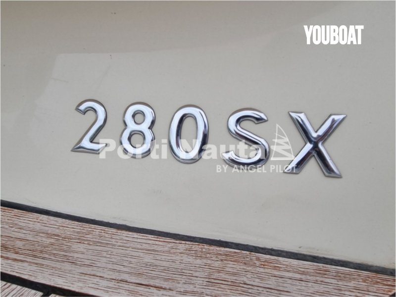 Capoforte SX280 - 350hp Penta V8-350-G CE/ DP Volvo (Gas.) - 8.72m - 2016 - 72.709 £