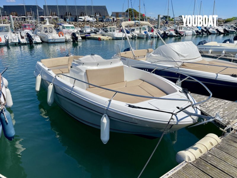 Jeanneau Cap Camarat 6.5 CC Serie 2 à vendre - Photo 2