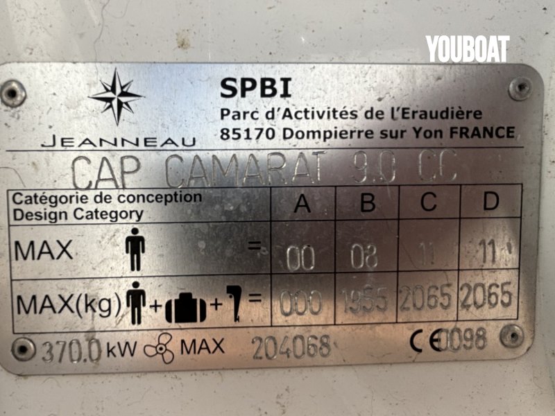 Jeanneau Cap Camarat 9.0 CC - 2x250hp HELICES TRIPALES INOX Yamaha (Ben.) - 7.96m - 2022 - 139.900 €