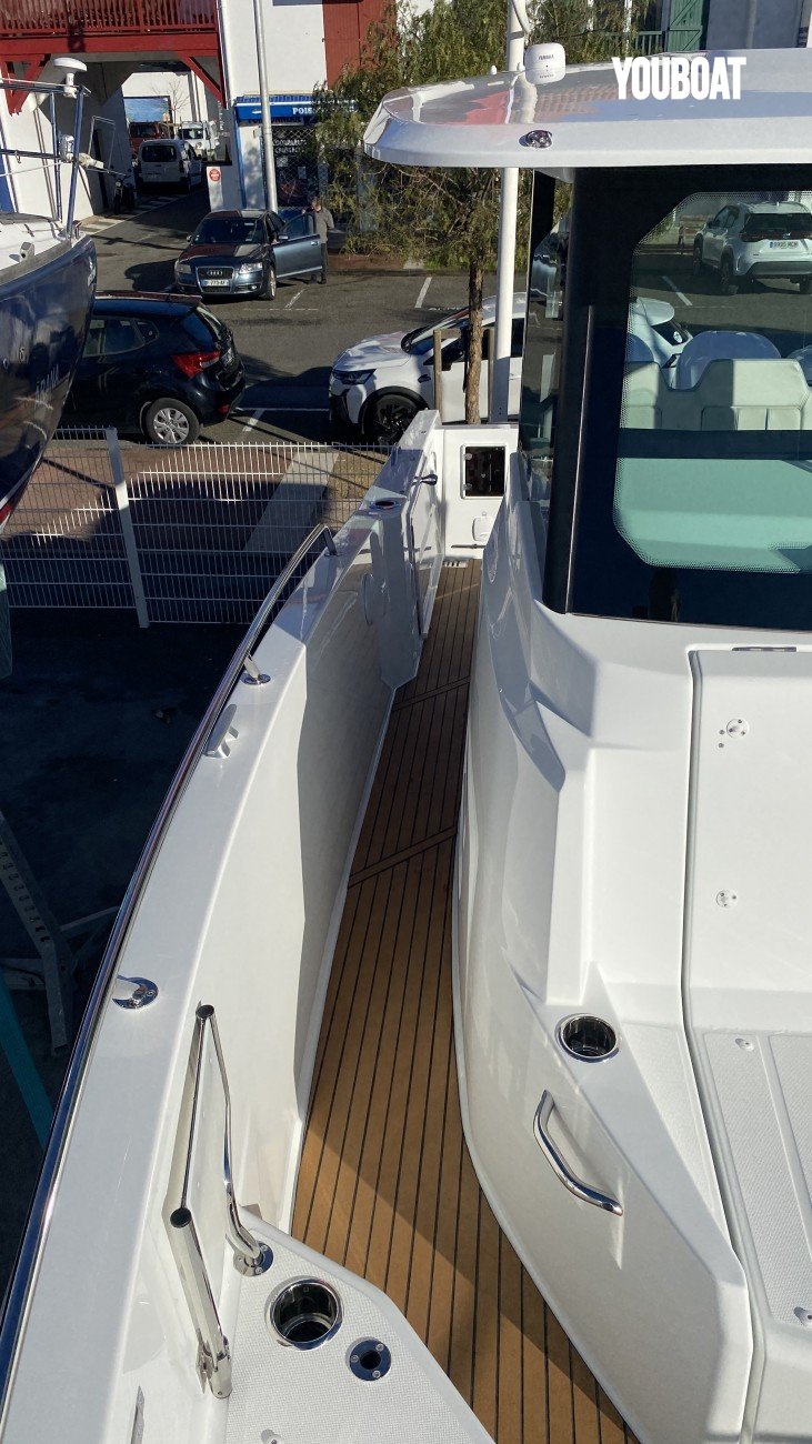 Jeanneau Cap Camarat 9.0 Cc Serie 2 à vendre - Photo 9