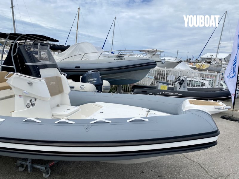 Joker Boat Clubman 22 Plus - 200ch Yamaha (Ess.) - 6.99m - 2023 - 89.900 €