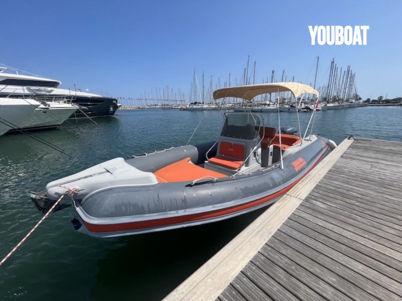Joker Boat Clubman 24 - 225ch révision ok Yamaha (Ess.) - 7.46m - 2014 - 25.000 €
