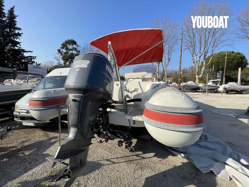 Joker Boat Clubman 26 - 250ch - Yamaha (Ess.) - 7.8m - 2005 - 28.000 €