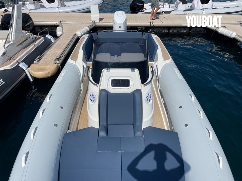 Joker Boat Clubman 28 - 400ch VERADO V10 Mercury (Ess.) - 8.5m - 2023 - 138.000 €