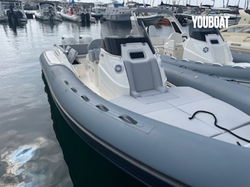 Joker Boat Clubman 28 - 2x250ch Suzuki (Ess.) - 8.5m - 2021 - 123.000 €