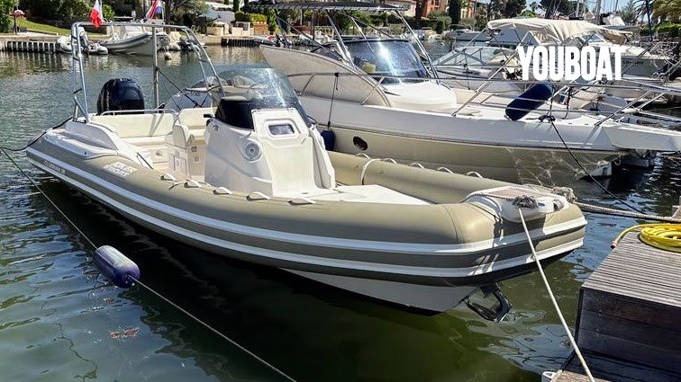 Joker Boat Clubman 28 - 350PS inox Mercury (Ben.) - 8.5m - 2015 - 79.000 €