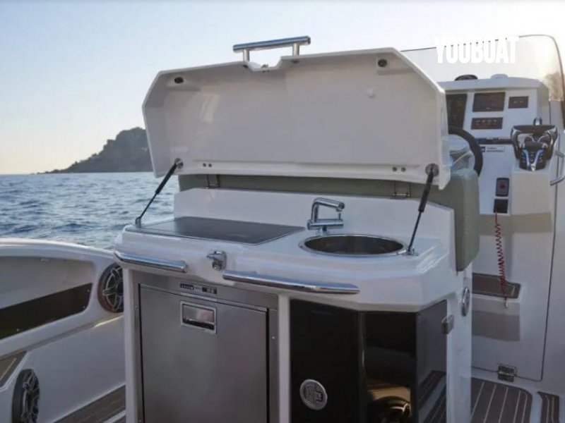 Joker Boat Clubman 32 - 2x600ch Yamaha (Ess.) - 9.51m - 2024 - 280.000 €