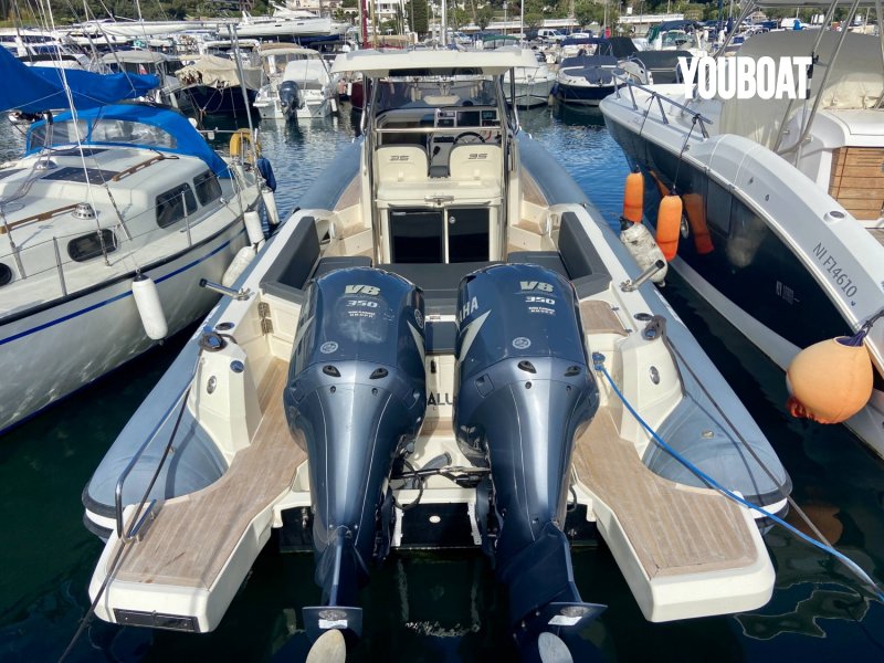 Joker Boat Clubman 35 - 2x350ch V8 Yamaha (Ess.) - 9.98m - 2019 - 225.000 €