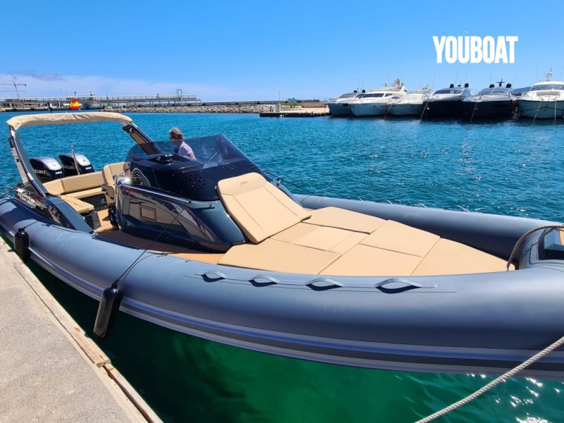 Joker Boat Clubman 35 - 2x350hp Suzuki (Gas.) - 10.7m - 2021 - 214.100 £