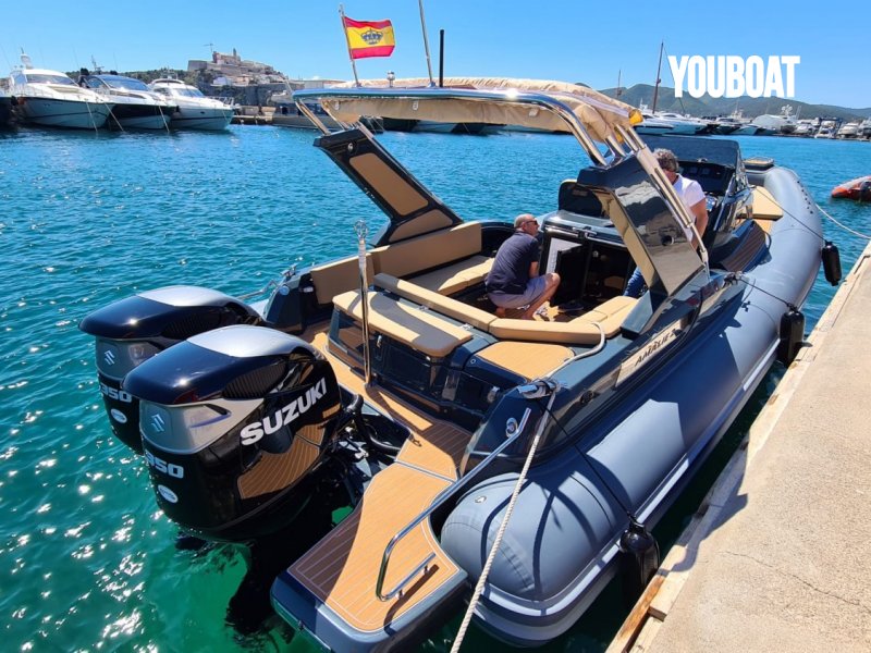 Joker Boat Clubman 35 - 2x350PS Suzuki (Ben.) - 10.7m - 2021 - 250.000 €