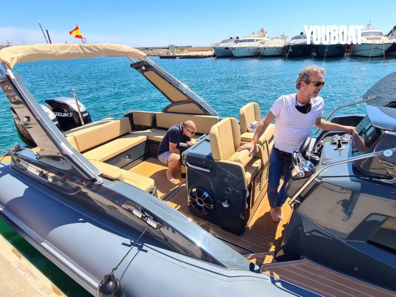 Joker Boat Clubman 35 - 2x350hp Suzuki (Ben.) - 10.7m - 2021 - 250.000 €