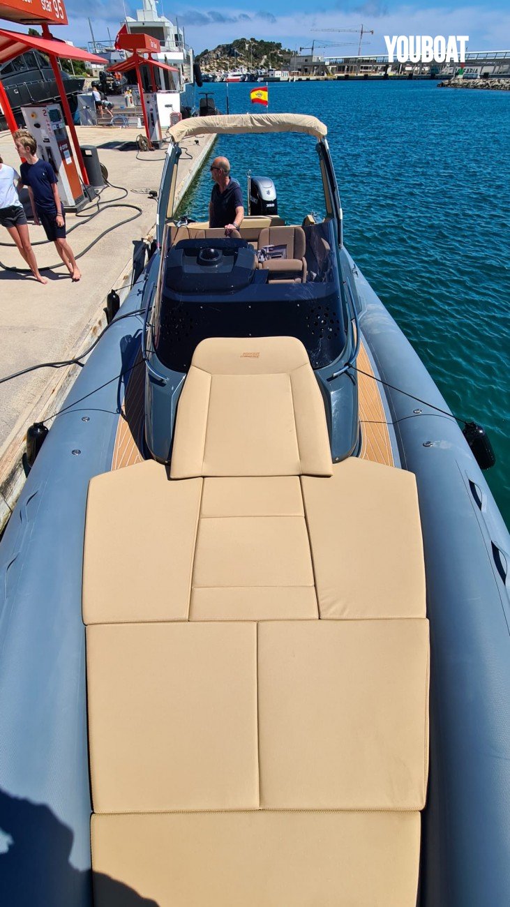 Joker Boat Clubman 35 - 2x350hp Suzuki (Gas.) - 10.7m - 2021 - 214.100 £