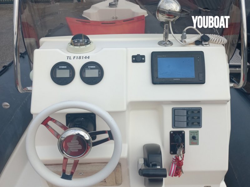 Joker Boat Coaster 650 - 200ch Nombre d'heure évolutif Yamaha (Ess.) - 6.57m - 2014 - 37.000 €