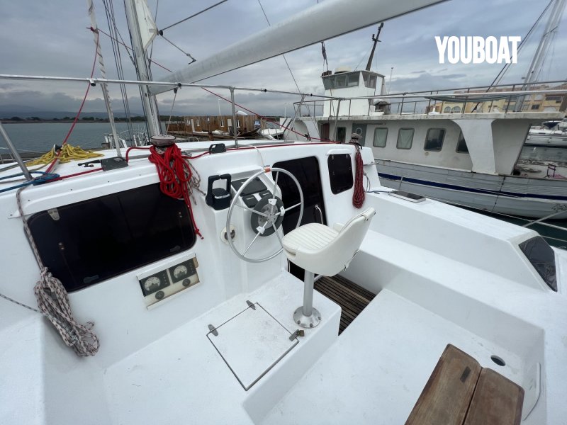 Lazzi Catamaran 1200 - 2x30ch Yanmar (Die.) - 12m - 2001 - 162.000 €