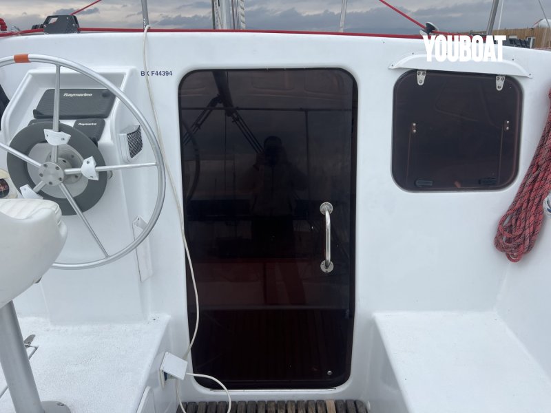 Lazzi Catamaran 1200 - 2x30ch Yanmar (Die.) - 12m - 2001 - 162.000 €