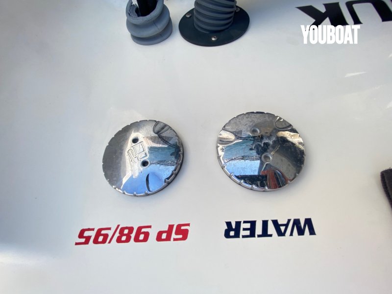 Lomac 790 IN - 250ch Yamaha (Ess.) - 7.93m - 2017 - 63.900 €