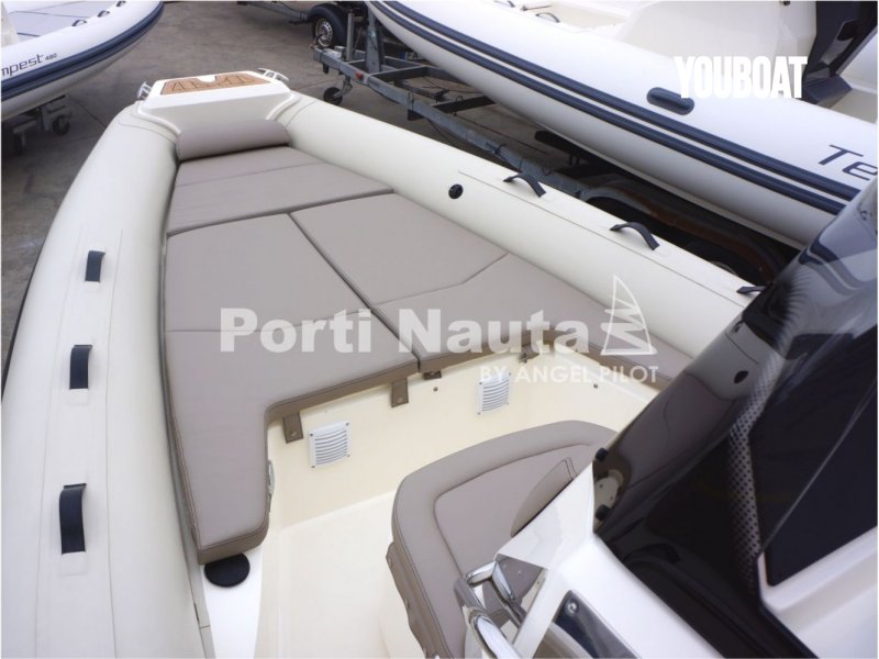 Lomac Turismo 7.0 - 200cv BF200 DW XDU Branco Honda (Gas.) - 7.49m - 78.904 €