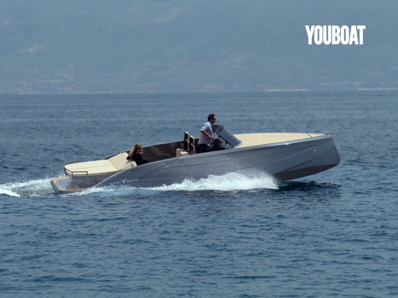 Macan Boats 28 Sport - 250ch 4.5L V6 250HP- 224KW BRAVO 3 DTS Mercruiser (Ess.) - 8.5m - 2023 - 205.846 €