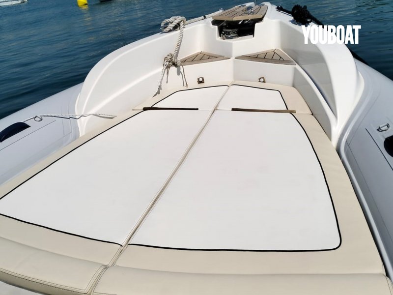 Marlin Boat 298 Fb - 2x250hp FB Evinrude (Ben.) - 8.06m - 2018 - 115.000 €