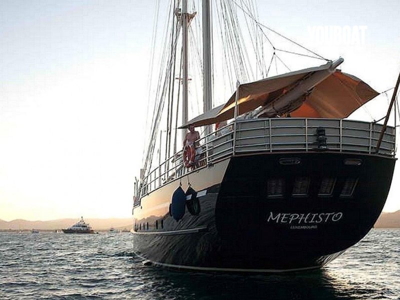 Vace Yacht Builders Mephisto