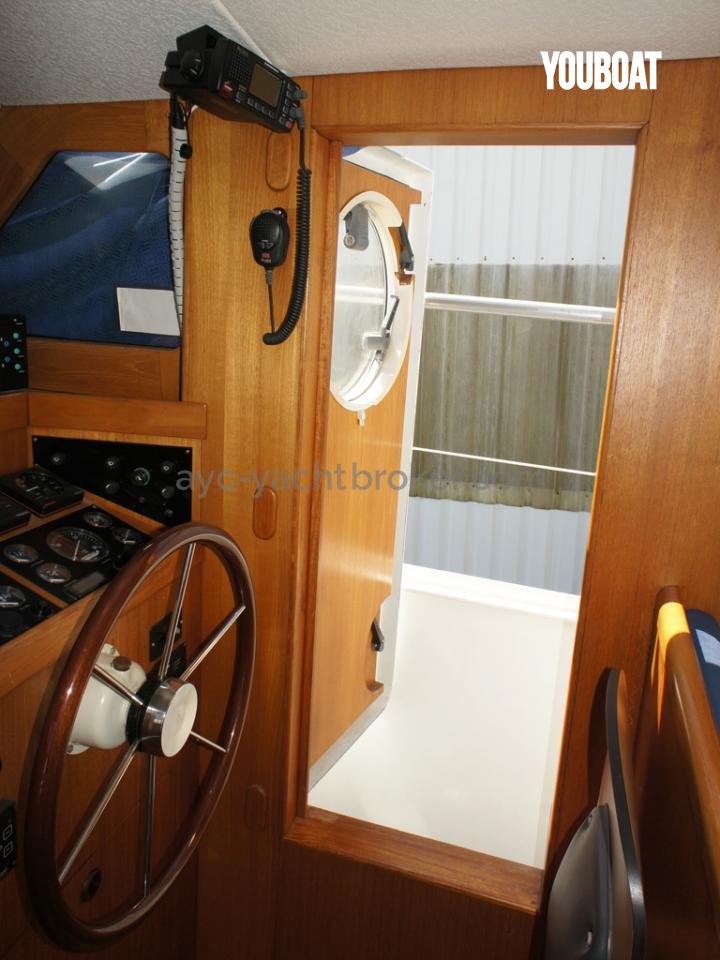 Meta Trawler King Atlantique - 2x62ch Nanni (Die.) - 12.85m - 2000 - 230.000 €