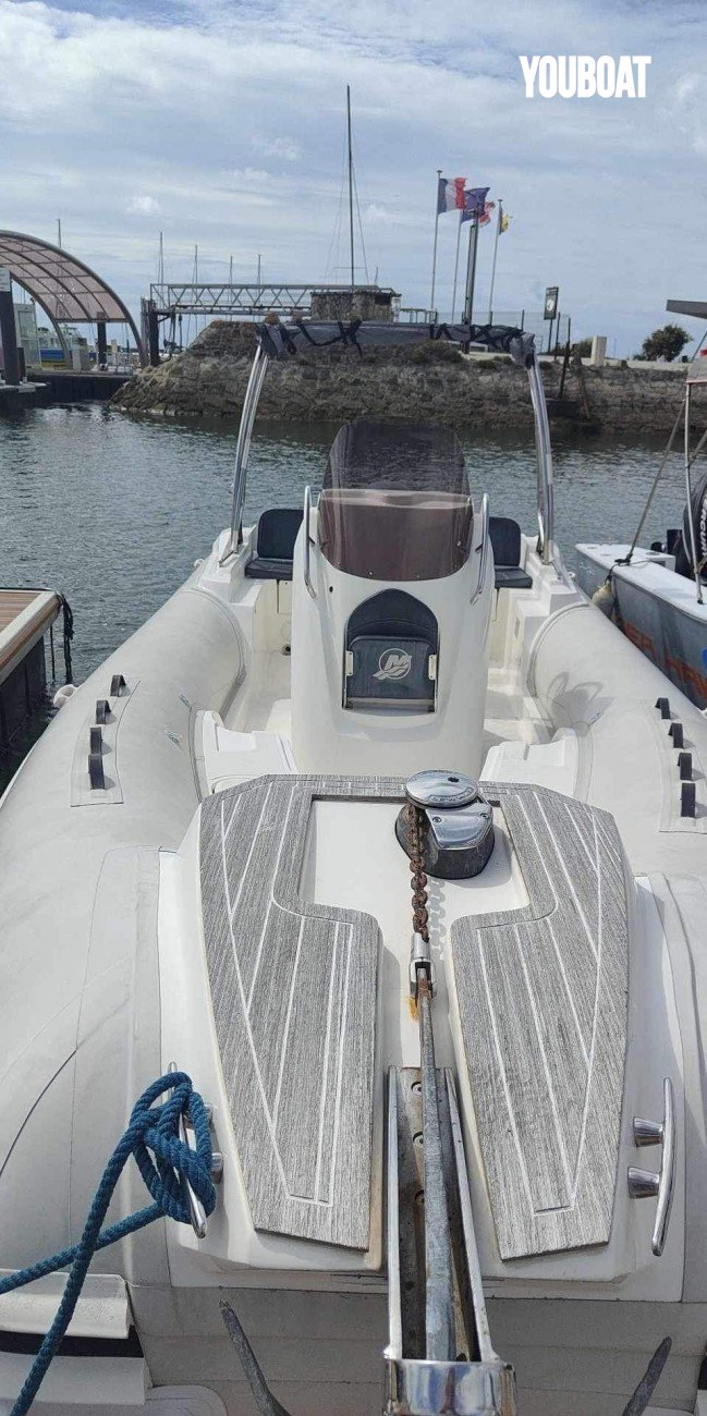 Nuova Jolly Blackfin 7 Elegance - 200ch Mercury (Ess.) - 6.96m - 2015 - 33.900 €