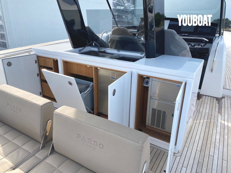 Pardo Yachts 43 - 2x480ch D6 IPS 650 Volvo Penta (Die.) - 14m - 2021 - 795.000 €