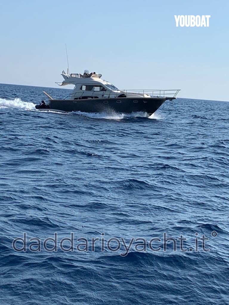 Portofino Marine 37 Fly - 2x370hp Iveco (Die.) - 9.94m - 2011 - 199.000 €