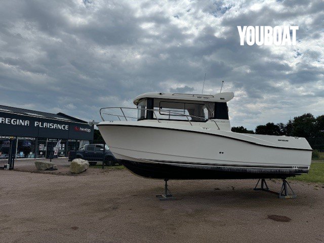 Quicksilver 675 Pilothouse