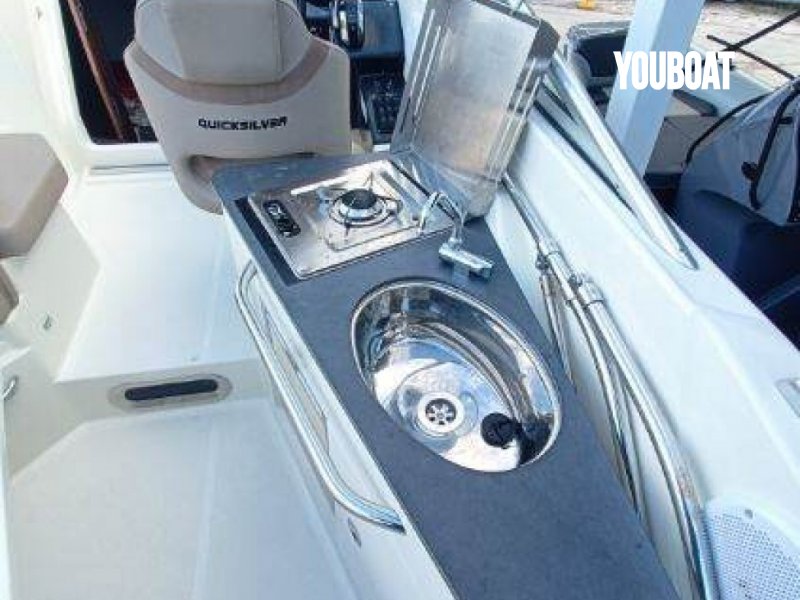 Quicksilver Activ 805 Cruiser - 250ch Verado 4 temps Mercury (Ess.) - 7.63m - 2016 - 63.000 €