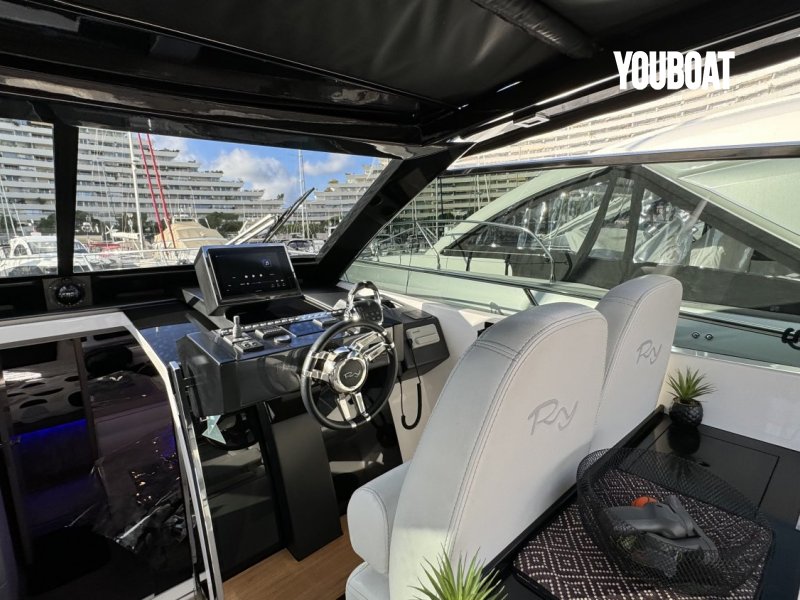 Rio Yachts Parana 38 - 2x300ch Volvo Penta (Die.) - 13.3m - 2018 - 399.000 €