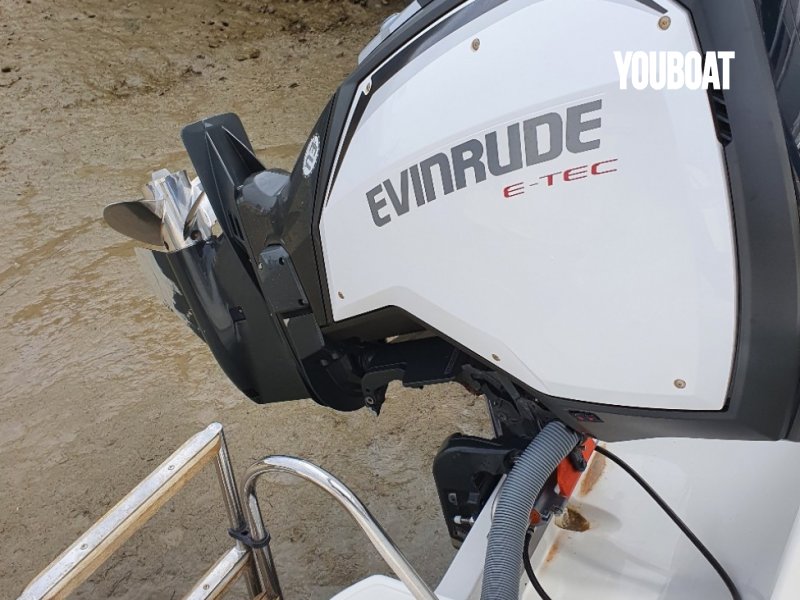 Selection Boats Aston 21 - 150ch Evinrude (Ess.) - 5.68m - 2018 - 27.900 €
