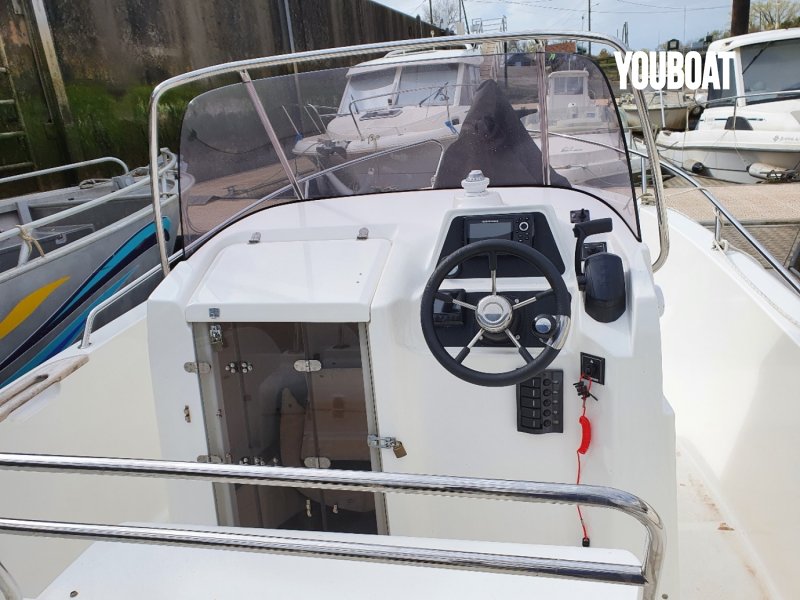 Selection Boats Aston 21 - 150ch Evinrude (Ess.) - 5.68m - 2018 - 27.900 €