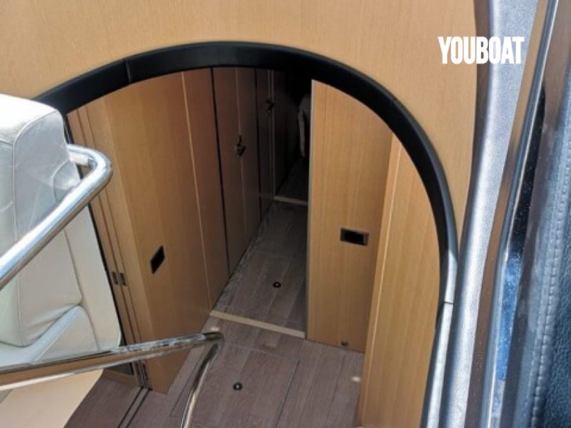 Sunseeker Yacht 68 - 2x1270hp MTU (Die.) - 21.7m - 2015 - 1.495.000 €