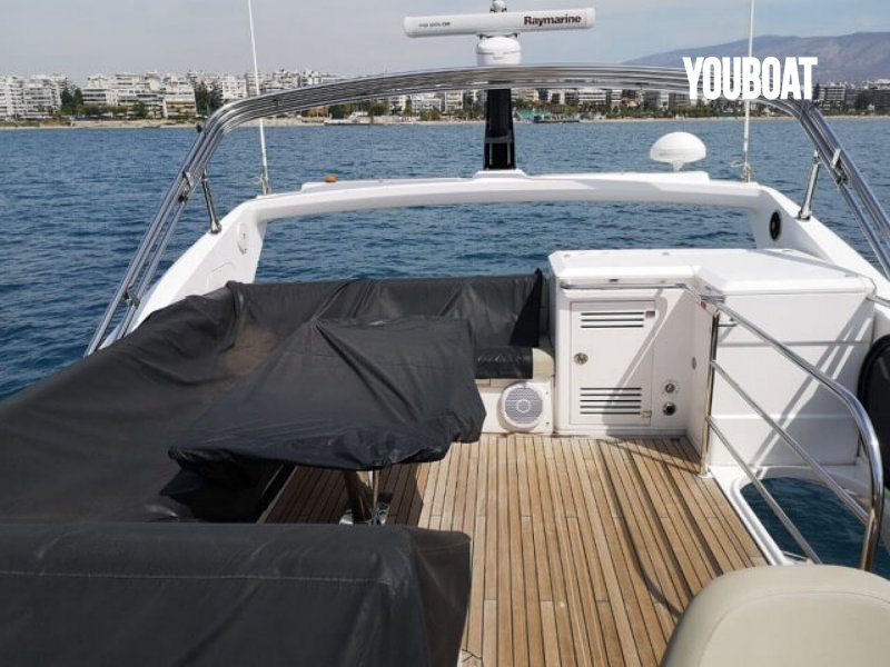 Sunseeker Yacht 68 - 2x1270ch MTU (Die.) - 21.7m - 2015 - 1.495.000 €