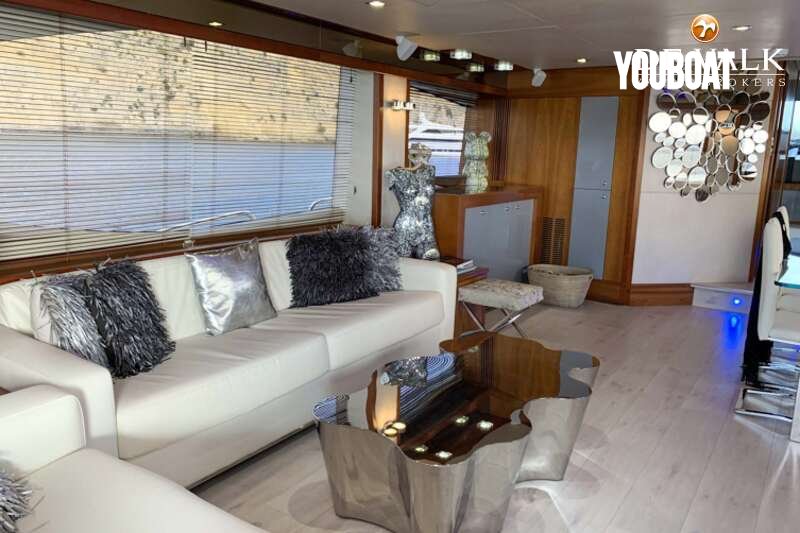 Sunseeker Yacht 86 - 2x1800ch Caterpillar (Die.) - 26.39m - 2008 - 1.695.000 €