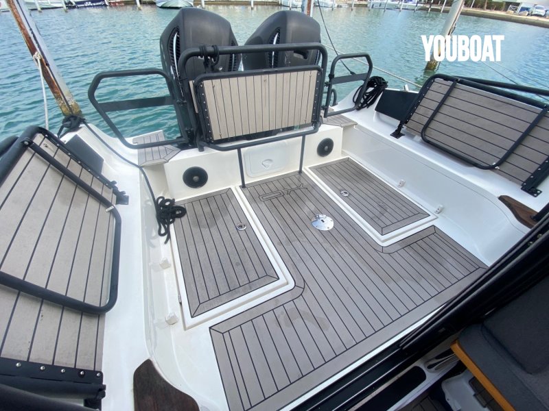 XO Boats 270 RS Cabin - 2x250ch Honda (Ess.) - 8.6m - 2016 - 145.000 €
