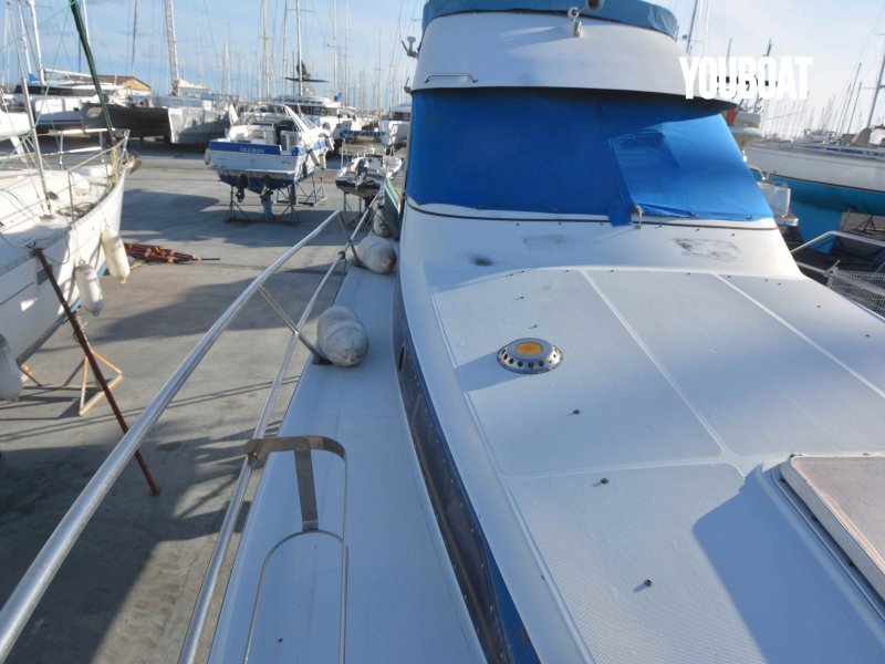 Yachting France Arcoa 970 - 2x210hp RC 210 D Ford (Die.) - 10m - 1980 - 22.240 £