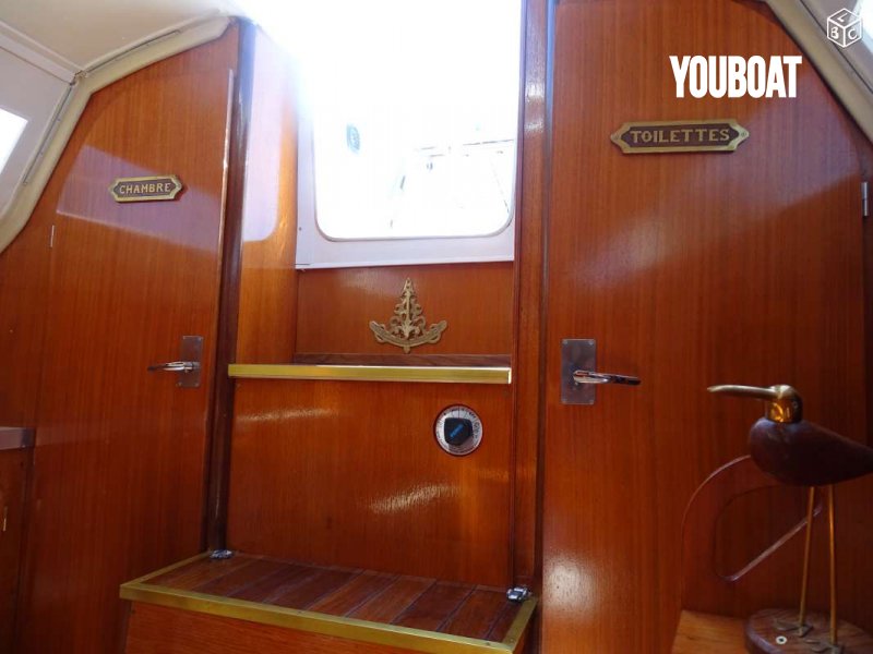 Yachting France Jouet 760 - 15ch RC 16 D Renault Couach (Die.) - 8.2m - 1982 - 9.500 €