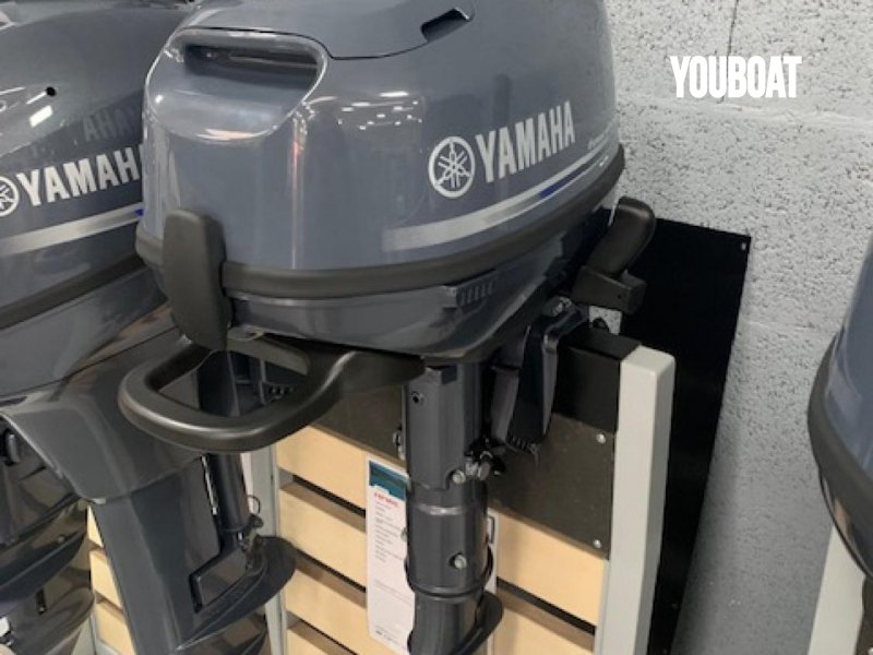 Yam 275 - 6ch Yamaha (Ess.) - 2.7m - 2022 - 2.090 €