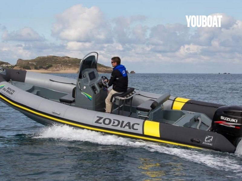 Zodiac Pro Open 750 Route Du Rhum - 250ch Suzuki (Ess.) - 7.5m - 2015 - 375 € / j.