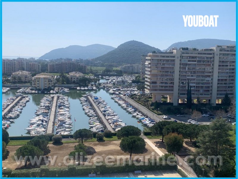 Place de Port 6m - Cannes Marina - Location annuelle