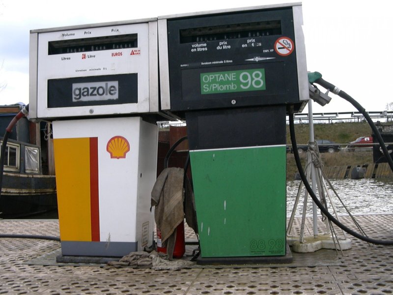 Pompes essence et gasoil -  - 400,00 €