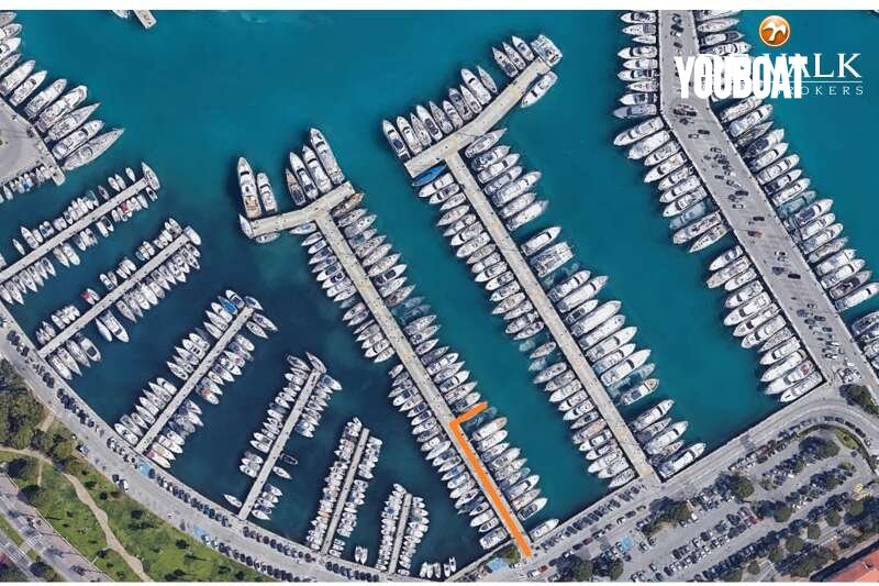 The best located berth in Antibes with lease for sale! The size of this berth (...)
