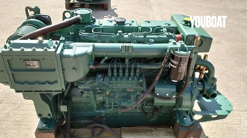 Doosan L086TIH 285hp Bobtail Marine Diesel Engine