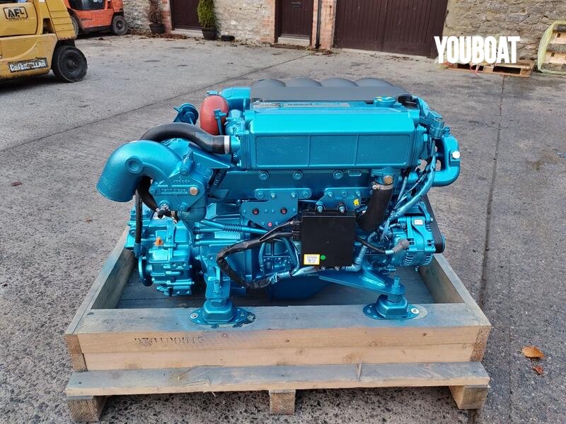Nanni T4-200 200hp Marine Diesel Engine Package for sale by 