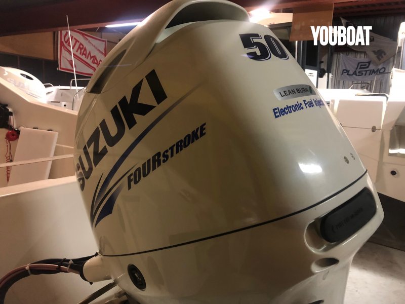 Suzuki DF 50 ATL - 50ch Suzuki (Ess.) - 50ch - 2019 - 4.980 €