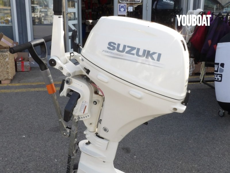 Suzuki DF15 - 15ch Suzuki (Ess.) - 15ch - 2019 - 2.600 €