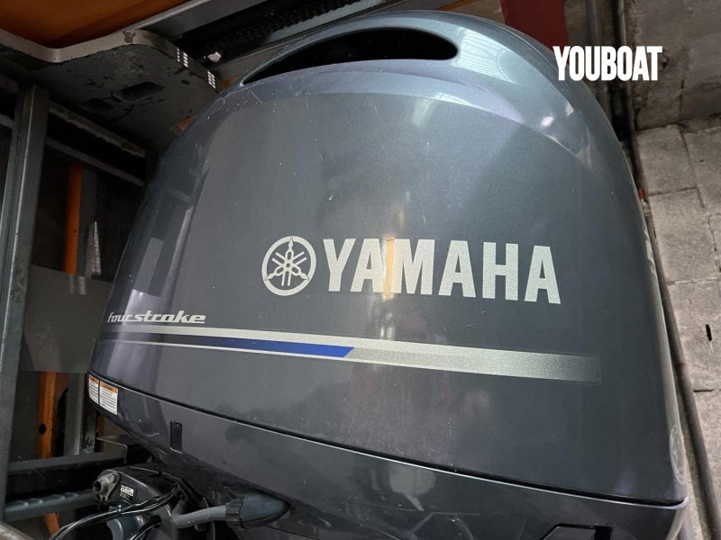 Yamaha F200 - 200ch Yamaha (Ess.) - 200ch - 2019 - 18.500 €